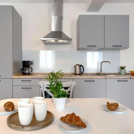 Zanet By Interhome